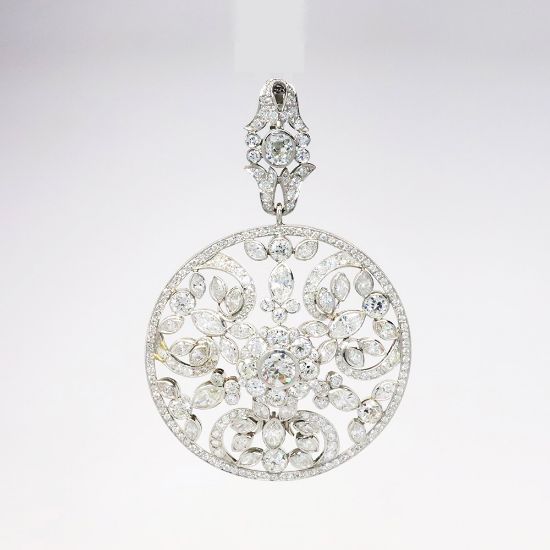 Picture of Vintage Inspired Platinum & Diamond Pendant Enhancer 