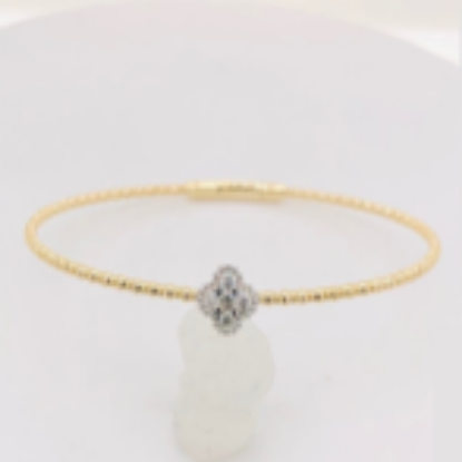 Picture of 14k Yellow Gold Four Leaf Clover Diamond Bangle Bracelet