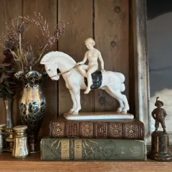 Vintage & Antique