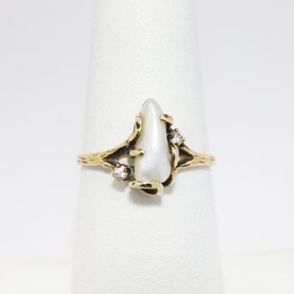 Picture of Vintage Freeform 10k Yellow Gold & Freshwater Pearl Ring with Diamond Accents