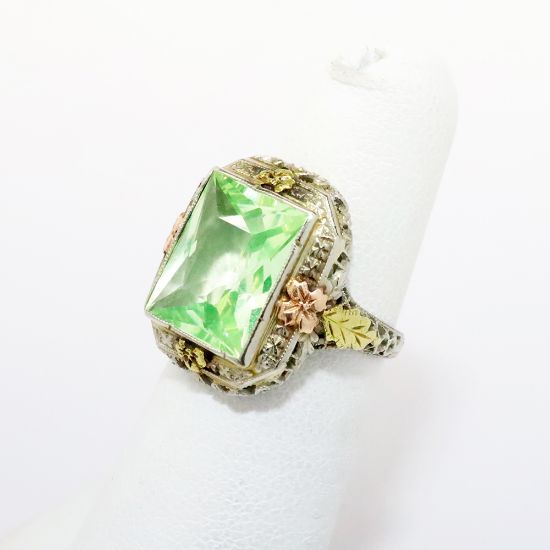 Picture of Antique Art Deco Era 14k Tri-Colored Gold Filigree Ring with Green Synthetic Spinel