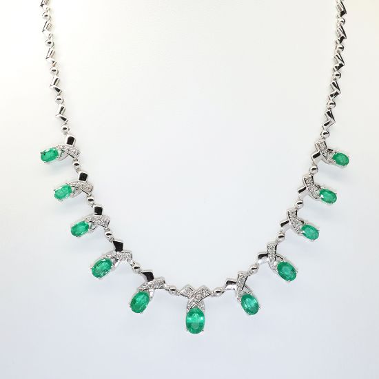 Picture of 14k White Gold Emerald & Diamond Necklace 