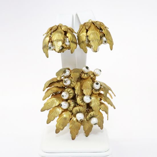 Picture of Vintage Miriam Haskell Drooping Leaves & Pearls Brooch & Earring Set