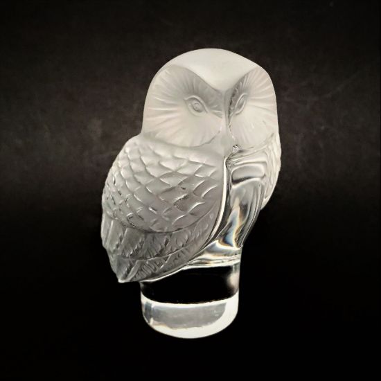 Picture of  Lalique ,'Chouette' Owl Paperweight. 