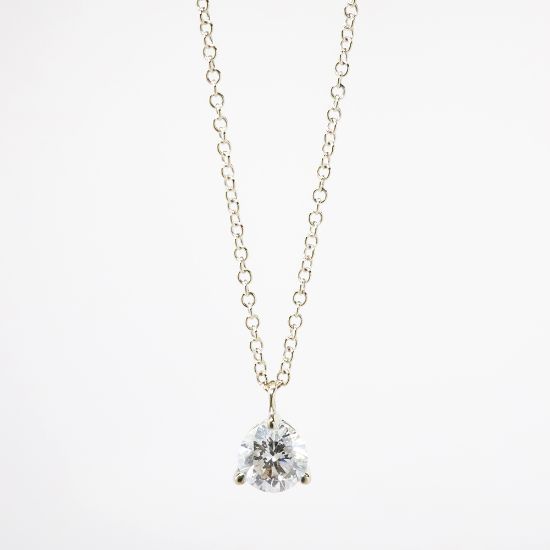 Picture of 18k White Gold Necklace with Diamond Solitaire Pendant