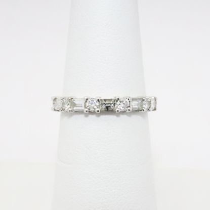 Picture of 18k White Gold Wedding Band with Alternating Round & Baguette Cut Diamonds