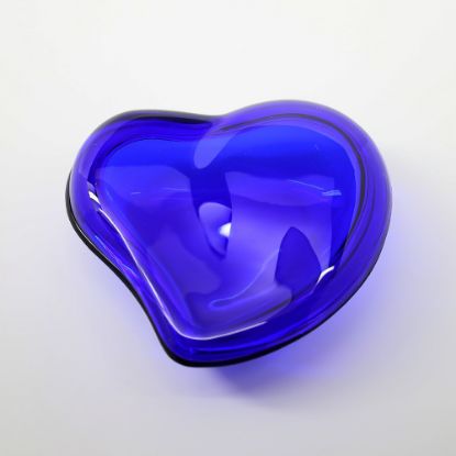 Picture of Tiffany & Co. Cobalt Blue Glass Elsa Peretti Heart Trinket Box