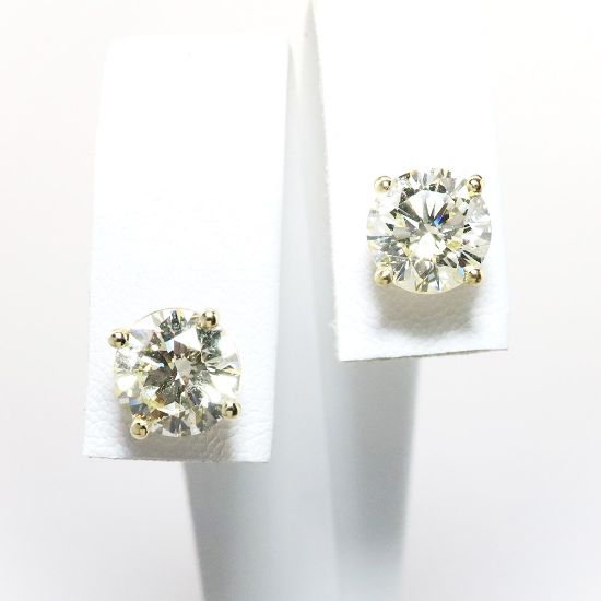 Picture of 14k Yellow Gold & GIA Certified Round Brilliant Cut Diamond Solitaire Stud Earrings