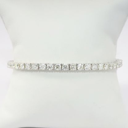 Picture of 18k White Gold & Round Brilliant Cut Diamond Tennis Bracelet