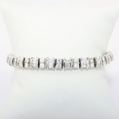 Picture of 14k White Gold & Alternating Round Brilliant & Baguette Cut Diamond Bracelet