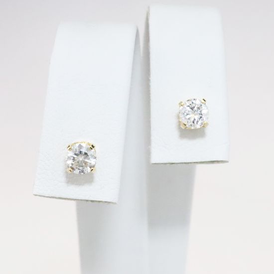 Picture of 14k Yellow Gold & Round Brilliant Cut Diamond Solitaire Stud Earrings