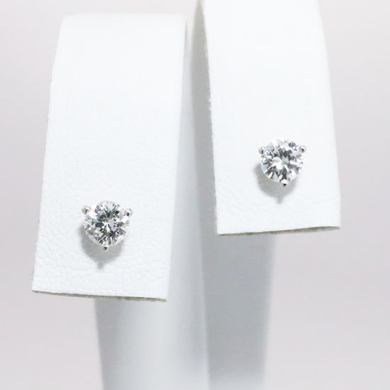 Picture of Platinum & Round Brilliant Cut Diamond Solitaire Stud Earrings