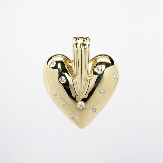 Picture of 14k Yellow Gold Heart Pendant with Round Brilliant Cut Diamond Polka Dots