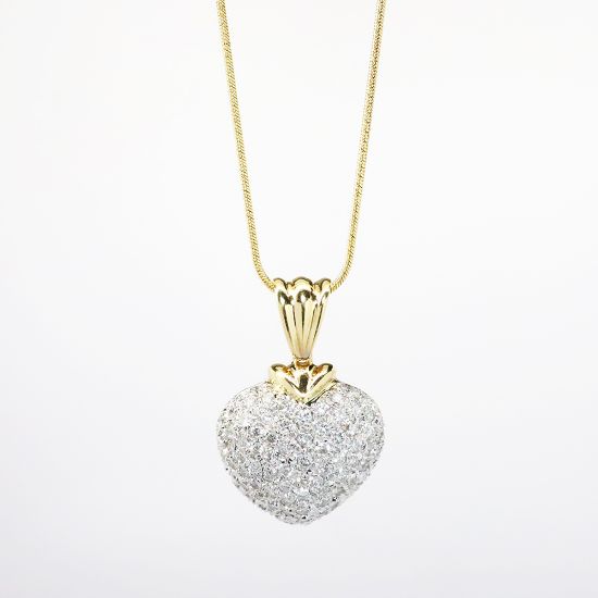 Picture of 14k Yellow Gold Necklace with Pavé Set Diamond Heart Pendant