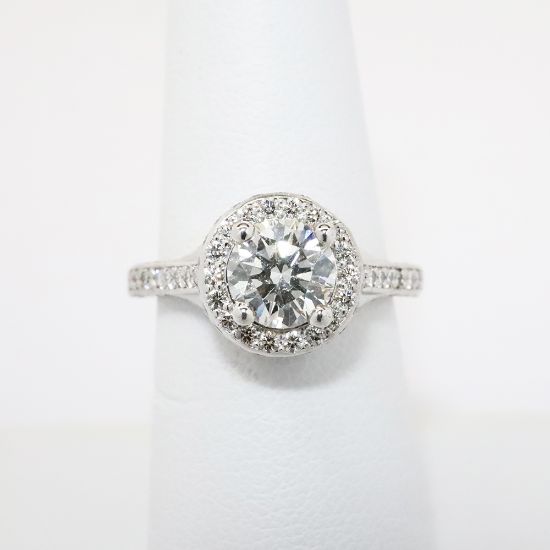 Picture of Platinum & Round Brilliant Cut Diamond Engagement Ring with Diamond Halo