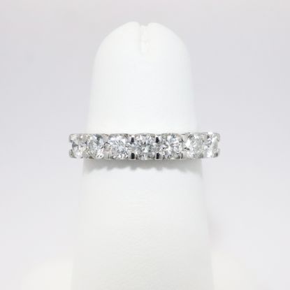 Picture of 14k White Gold & Round Brilliant Cut Diamond Wedding Band