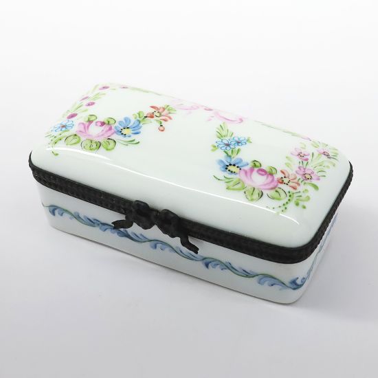 Picture of  Vintage  Hand Painted Limoges Stamp Box