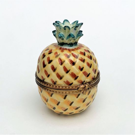 Picture of Vintage Pineapple Limoges Trinket Box With Fly Clasp. Hand Painted