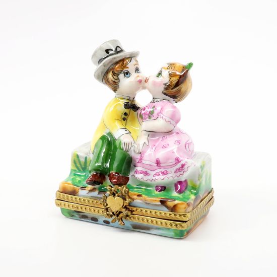 Picture of  Kissing Children On Bench Limoges Trinket Box