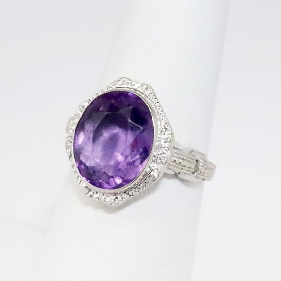 Picture of Antique Art Deco Era 14k White Gold & Oval Cut Amethyst Ring