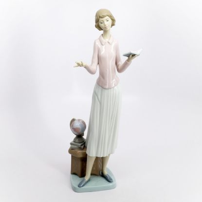 Picture of Lladro Porcelain "Today's Lesson" Teacher Figurine #6659 