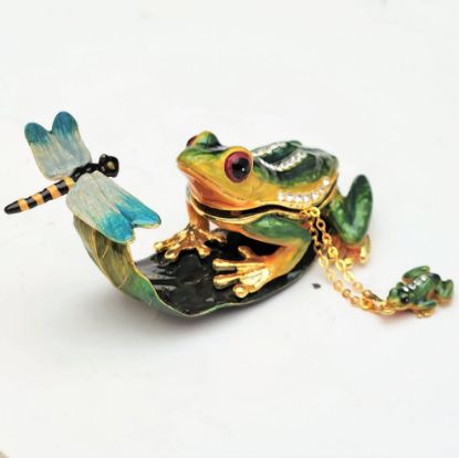 Picture of Kingspoint Designs Frisky the Frog & Dragonfly Trinket Box with Matching Necklace