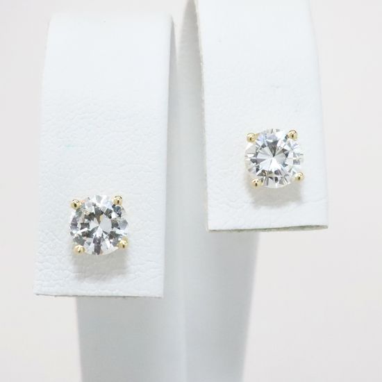 Picture of 14k Yellow Gold & Diamond Solitaire Stud Earrings 