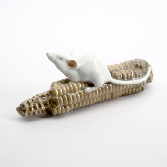 Picture of Vintage Royal Copenhagen Porcelain "Mouse on Corncob" Figurine #512