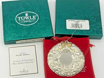 Picture of Towle 1999 Wreath Ornament, Sterling, 9th in series, 9 Ladies Dancing