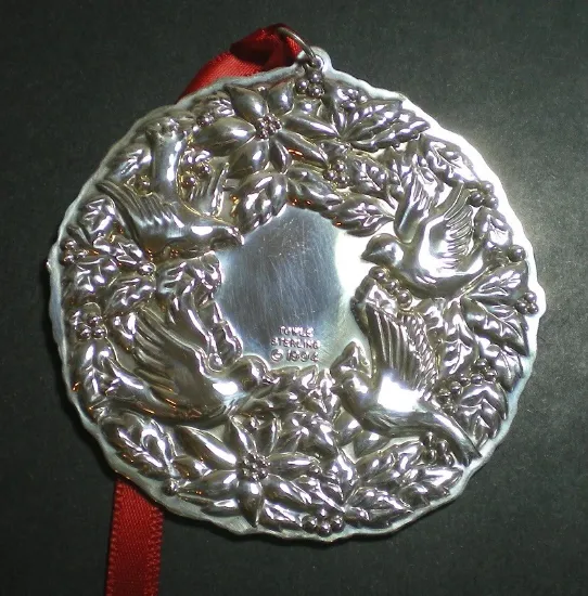 Picture of Towle 1997 Twelve Days of Christmas Wreath - 7 Swans a Swimming