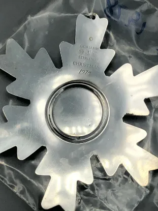 Picture of Gorham Sterling Silver 1978 Annual Snowflake Ornament, no box