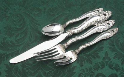 Picture of Decor by Gorham 4 piece Dinner size Place Setting with a Modern Blade