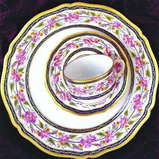 Picture of Dinner Plates