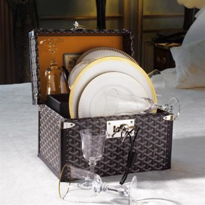 Picture of New 5pc. Setting