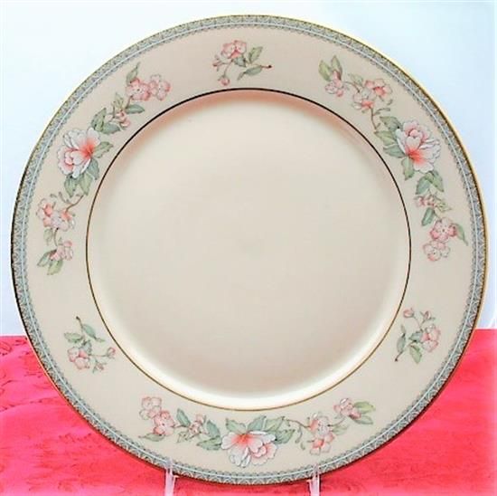 Picture of Dinner Plates