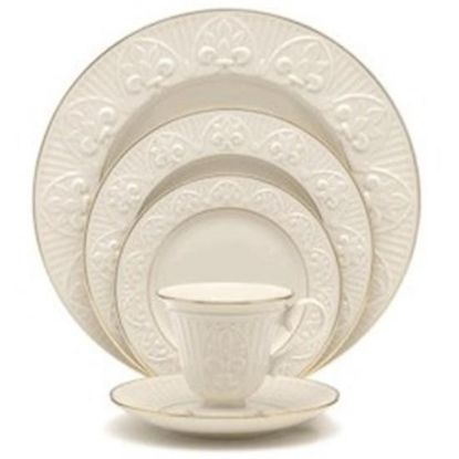 Picture of Dinner Plates