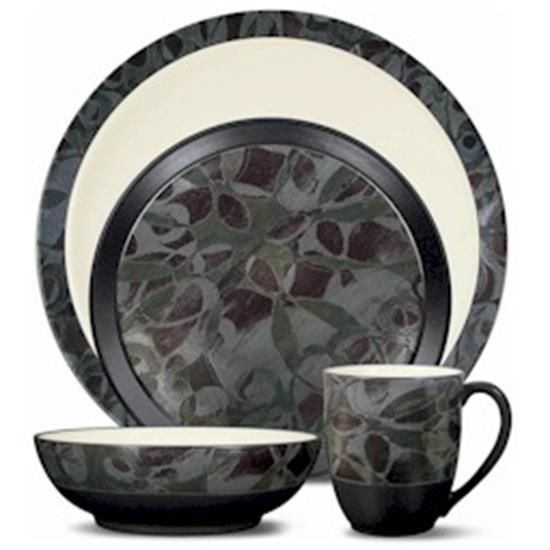 Picture of Dinner Plates