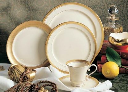 Picture of Dinner Plates