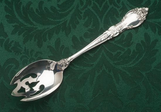 Picture of Pierced Tableserv.spn