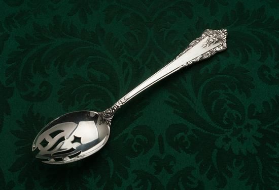 Picture of Pierced Tableserv.spn