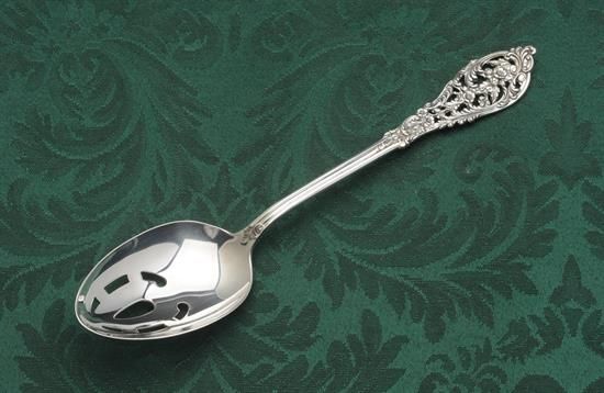 Picture of Pierced Tableserv.spn