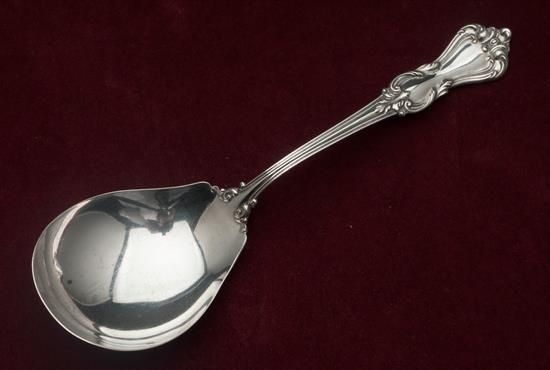 Picture of Berry Serving Spoon