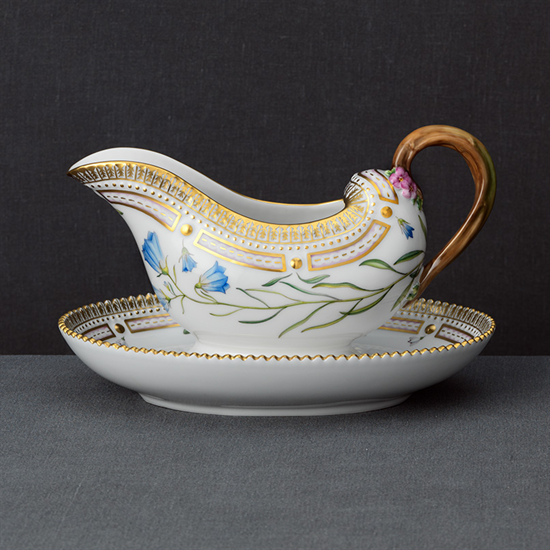 Picture of New Sauce Boat on Dish