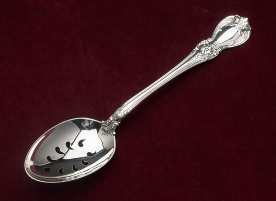 Picture of Pierced Tableserv.spn