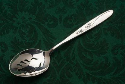 Picture of Pierced Tableserv.spn