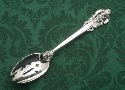 Picture of Pierced Tableserv.spn