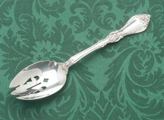 Picture of Pierced Tableserv.spn