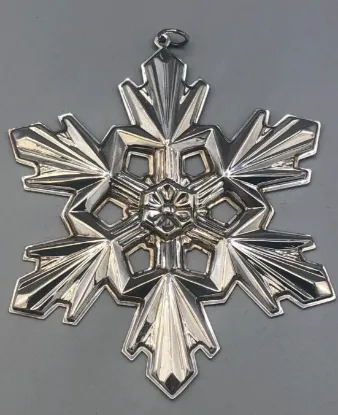 Picture of Sterling Silver 1990 Gorham 20th Anniversary Snowflake Christmas Ornament, no box