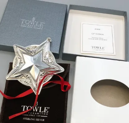 Picture of Towle 2008 Annual Star Ornament, Sterling Silver, with box