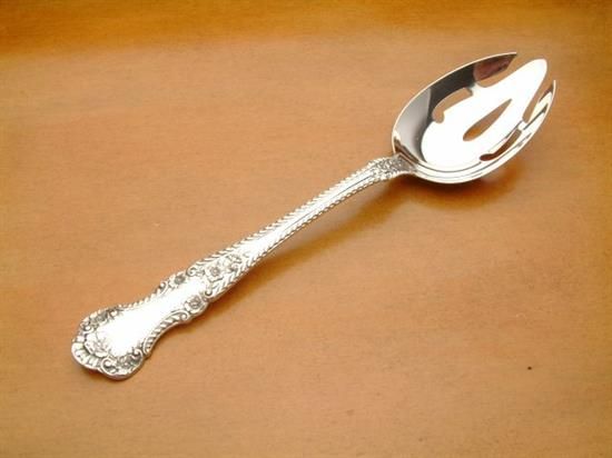 Picture of Pierced Tableserv.spn